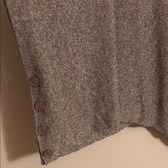 Top - Picture 2 of 3